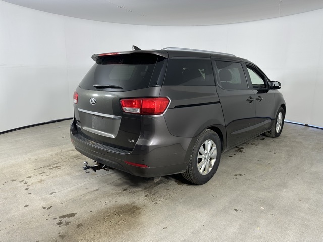 2017 Kia Sedona LX photo 7