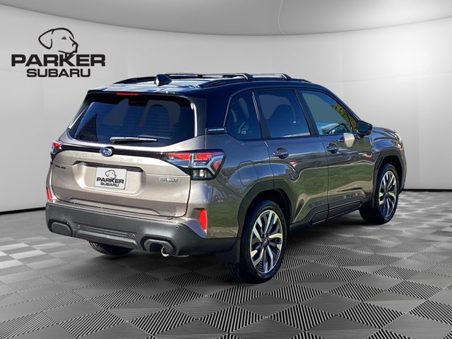 2025 Subaru Forester Touring photo 5