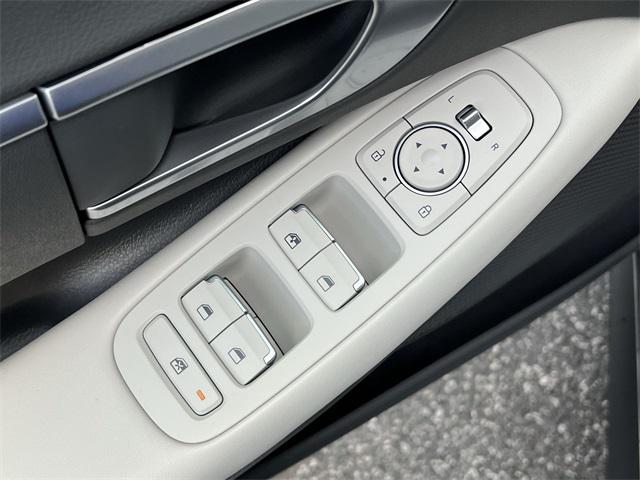 2026 Hyundai Sonata SE photo 3