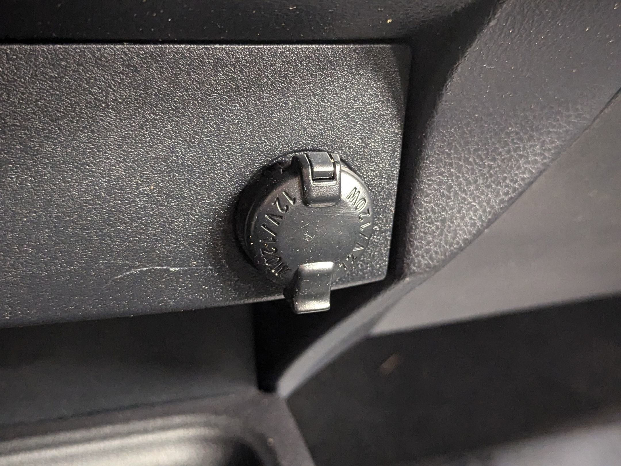 2018 Toyota RAV4 LE photo 23