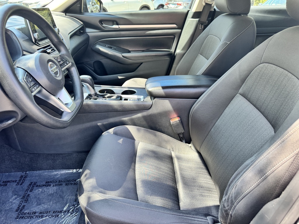 2022 Nissan Altima 2.5 SV photo 19
