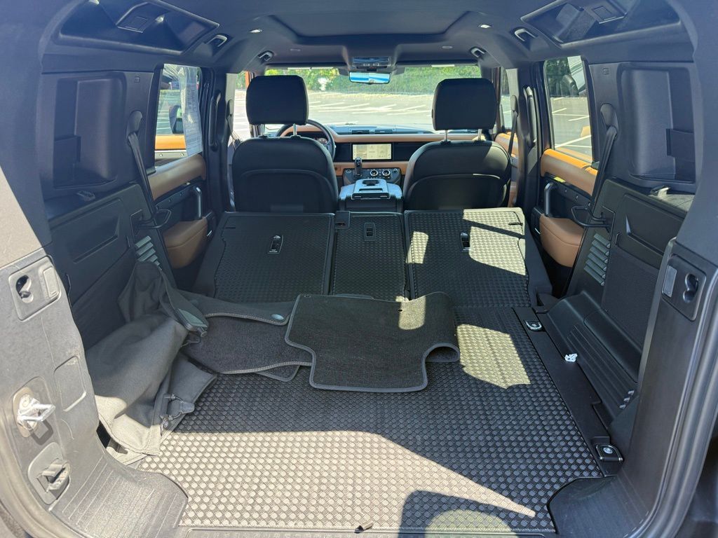 2024 Land Rover Defender 110 X-Dynamic SE photo 27