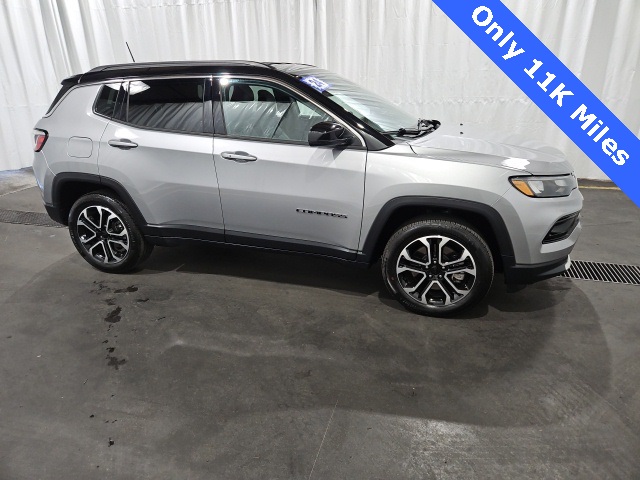 2024 Jeep Compass Limited photo 2