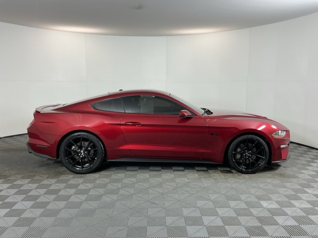 2019 Ford Mustang GT Premium photo 4