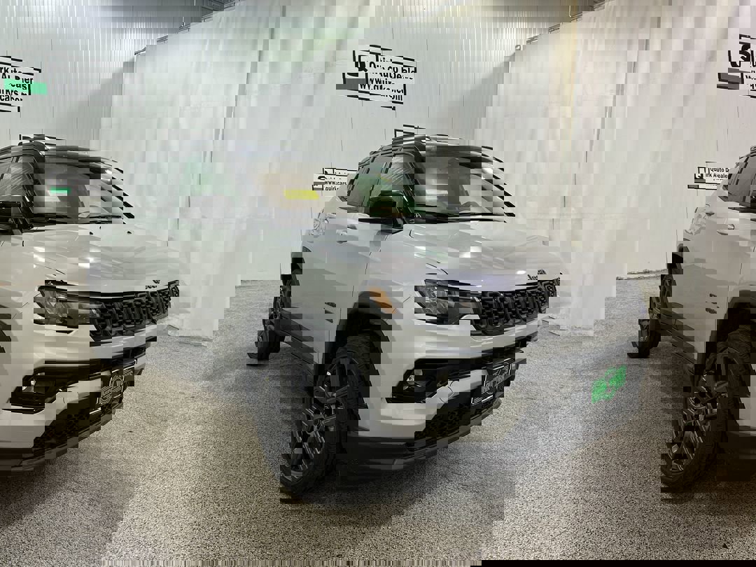 2026 Jeep Compass Limited Altitude's photo