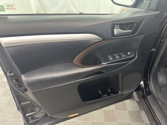 2019 Toyota Highlander XLE photo 13
