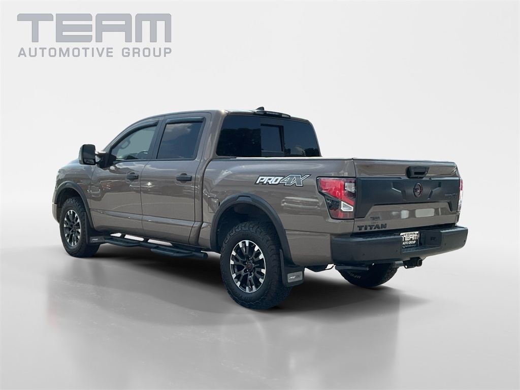 2023 Nissan Titan PRO-4X photo 5