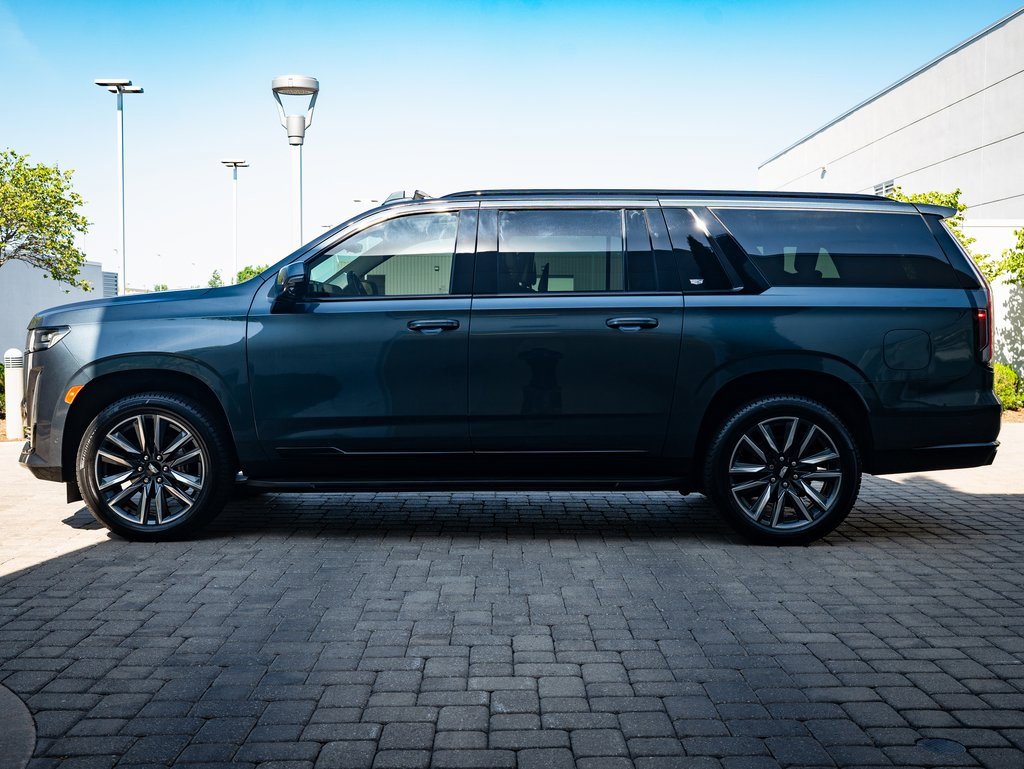 2021 Cadillac Escalade ESV Sport Platinum photo 2