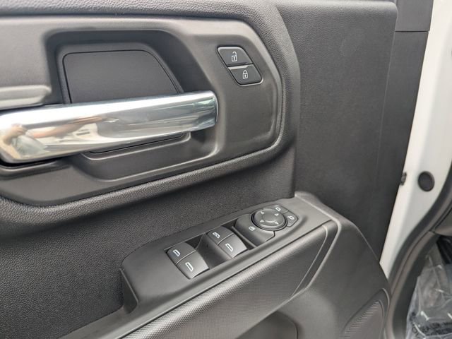 2025 Chevrolet Silverado 2500HD Custom photo 17