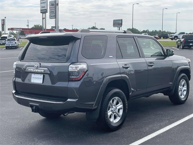 2022 Toyota 4Runner SR5 Premium photo 3