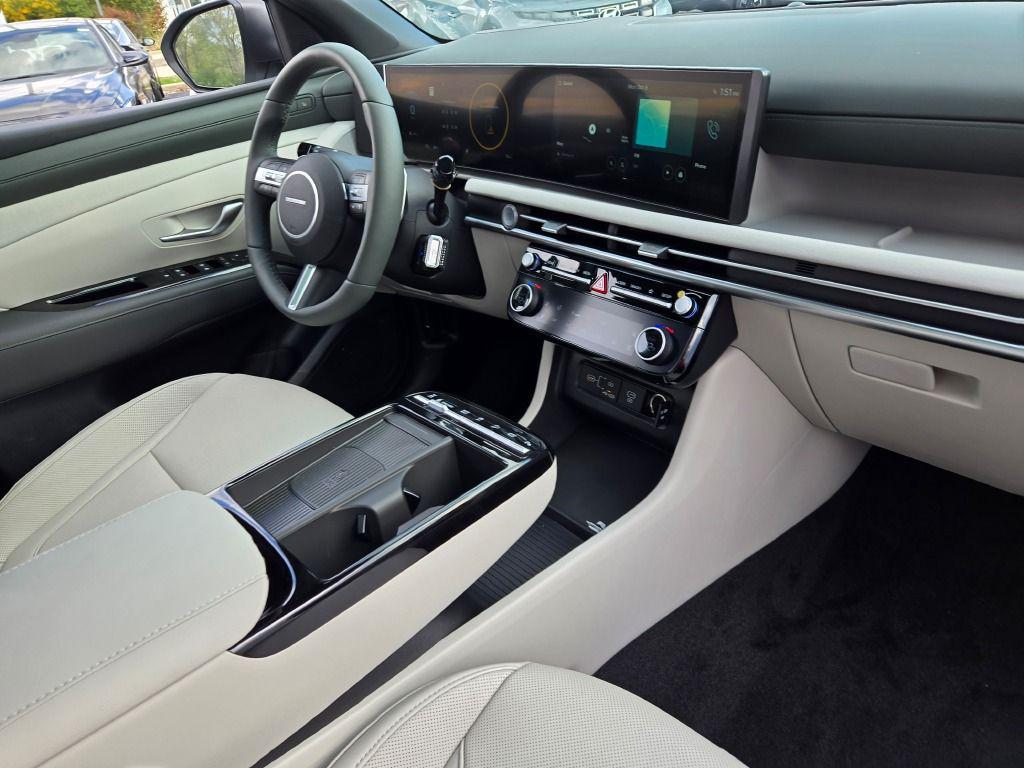 2026 Hyundai Tucson Limited photo 4