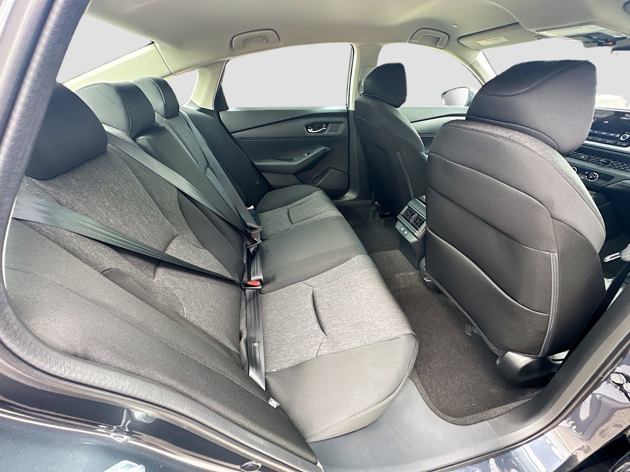 2025 Honda Accord LX photo 19