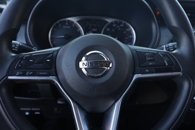 2019 Nissan Kicks S photo 23