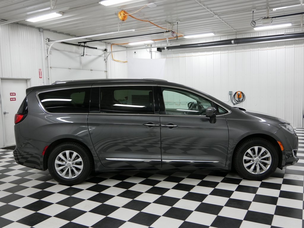Used 2019 Chrysler Pacifica Touring L with VIN 2C4RC1BG0KR665732 for sale in Rochester, Minnesota