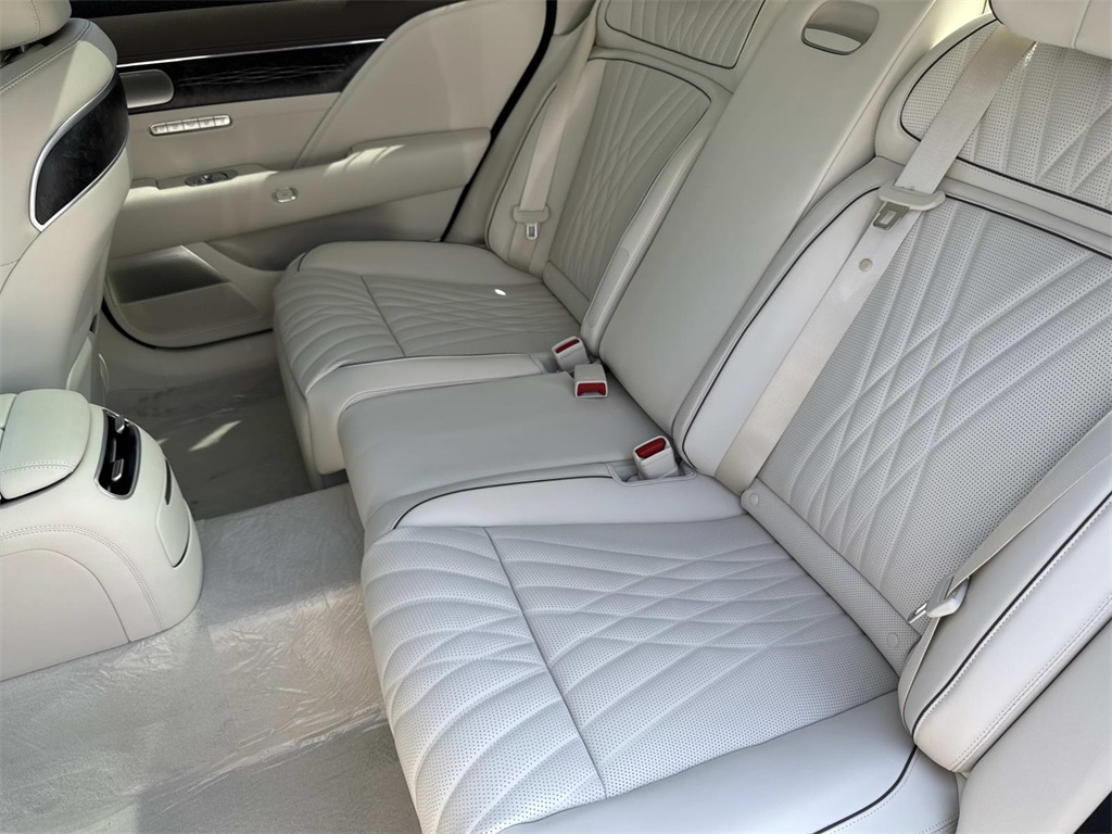 2026 Genesis G90 3.5T E-Supercharger photo 29
