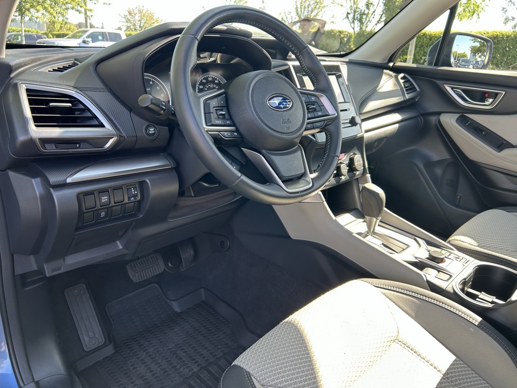 2023 Subaru Forester Premium photo 11