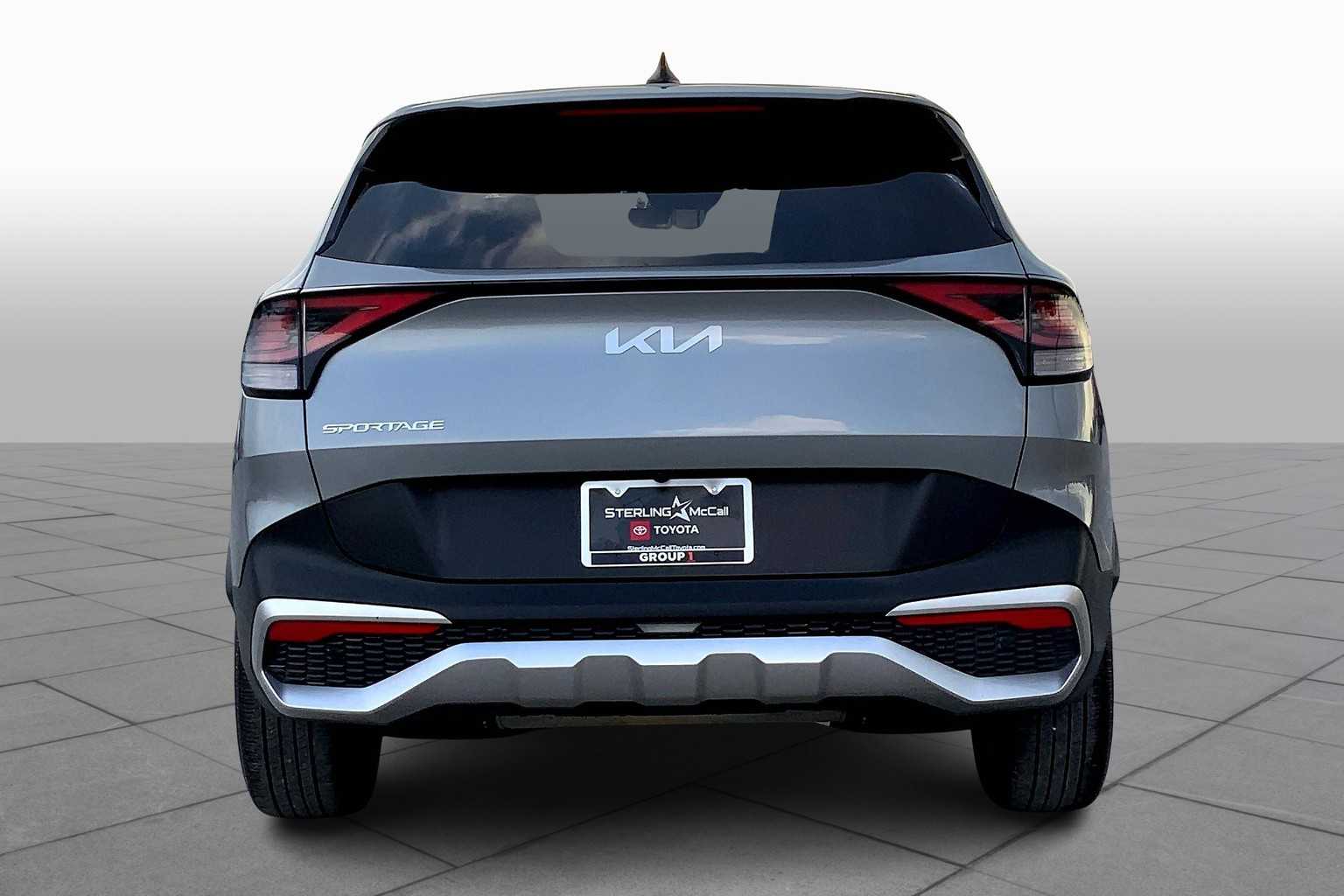 2024 Kia Sportage LX photo 4