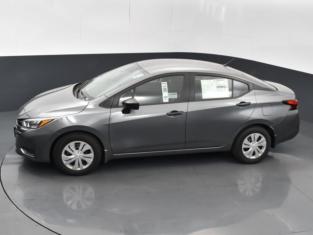 2025 Nissan Versa 1.6 S photo 41