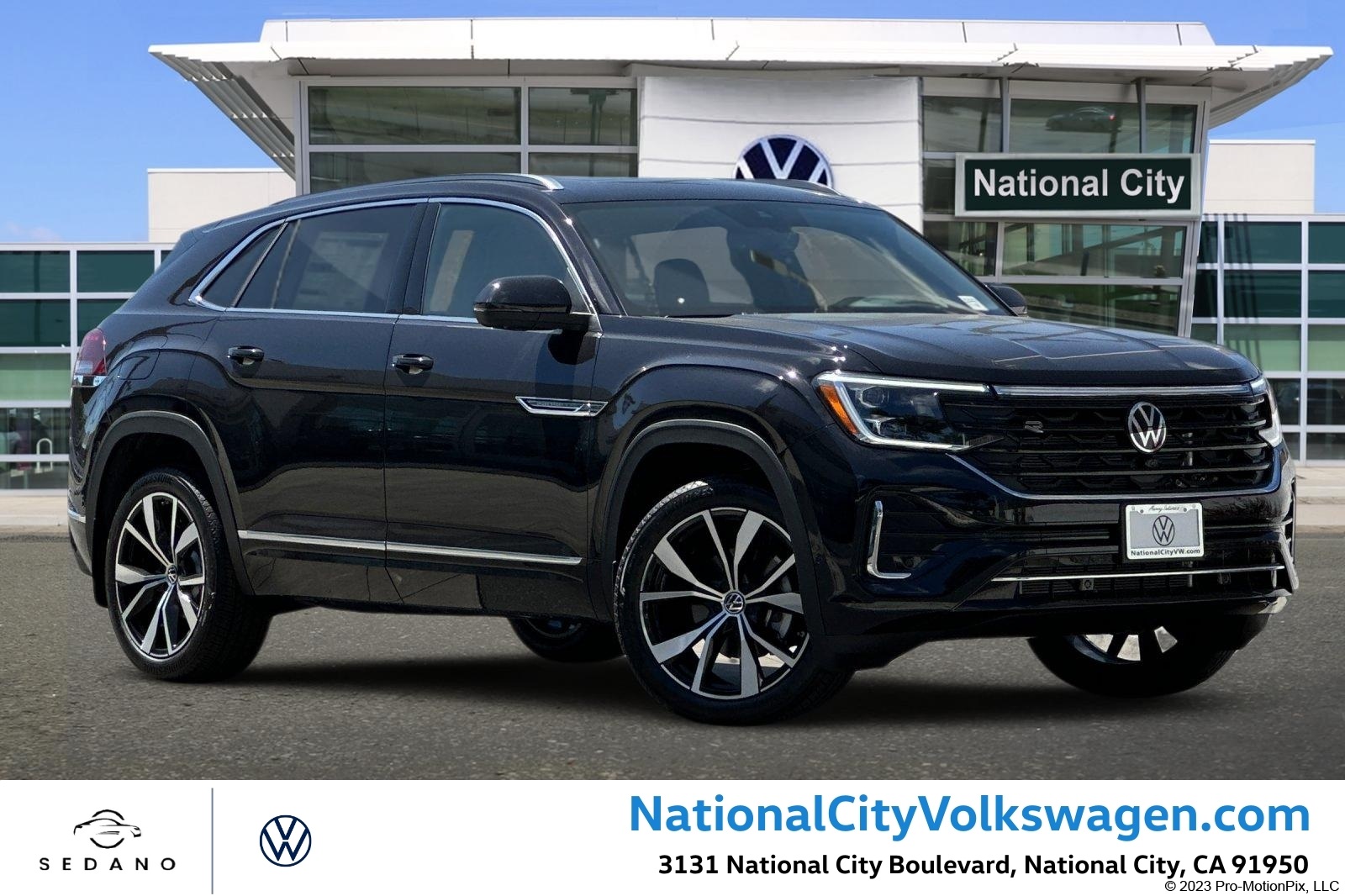 2025 Volkswagen Atlas Cross Sport SEL Premium R-LINE's photo