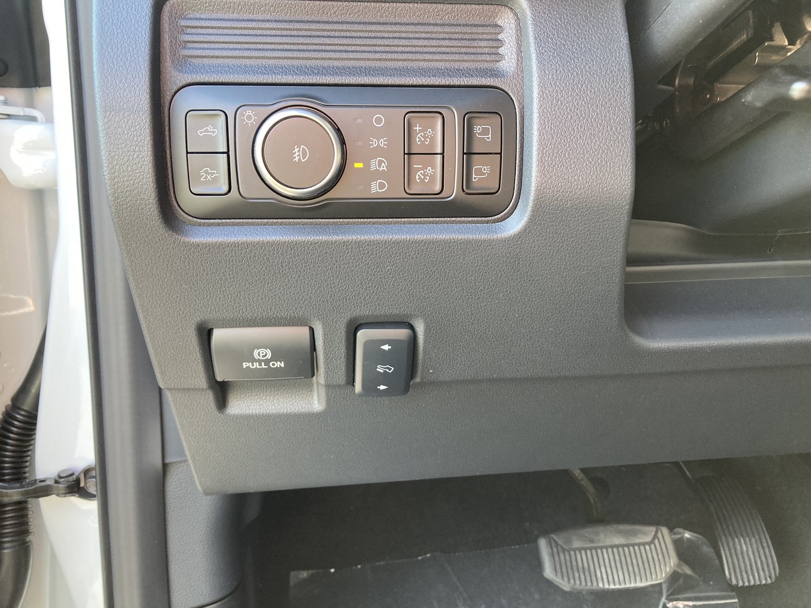 2026 Ford F-250 Lariat photo 8