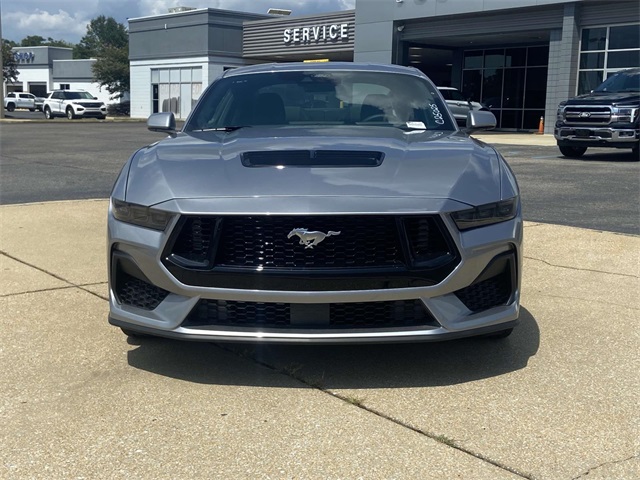 2025 Ford Mustang GT photo 6