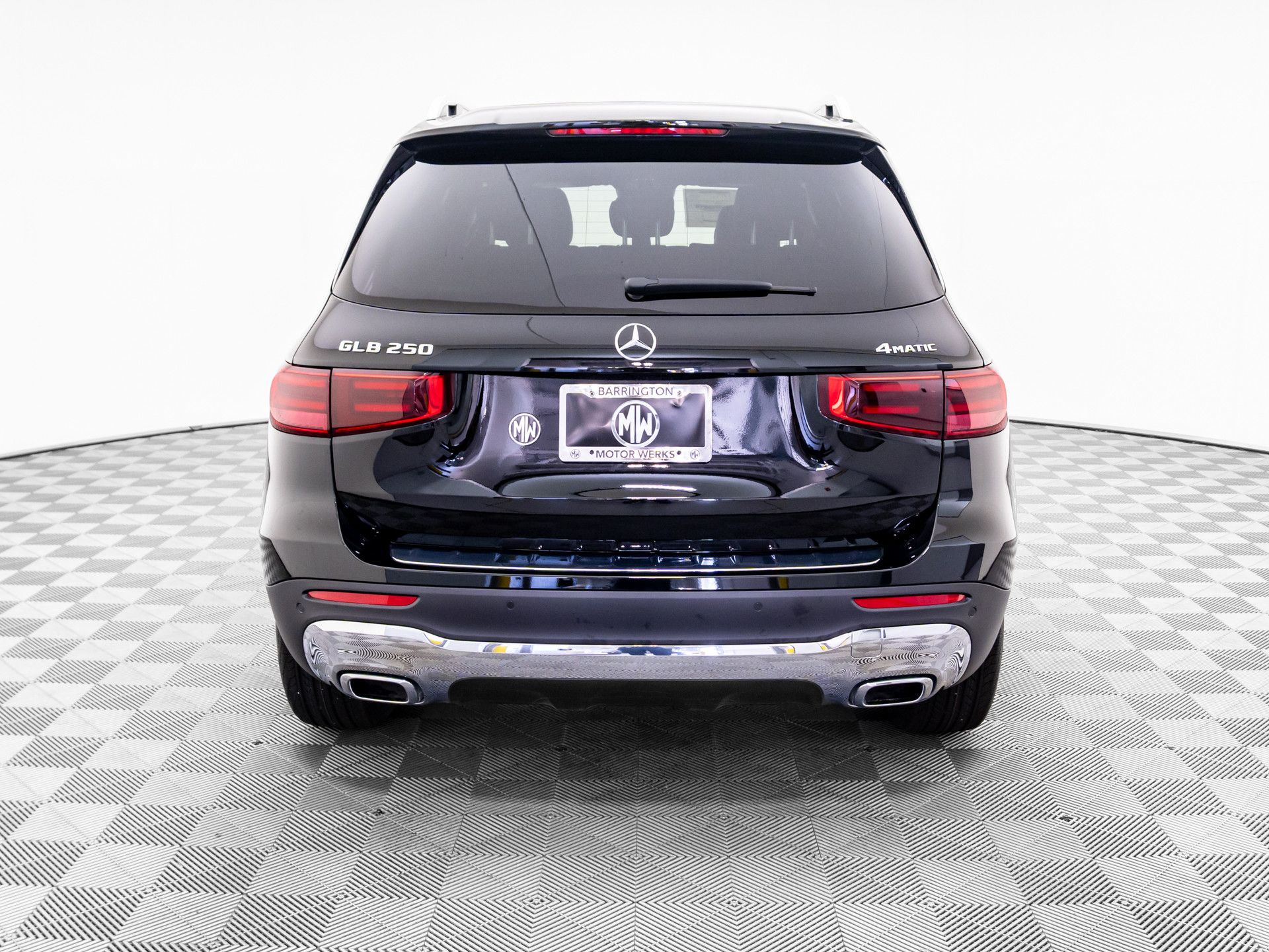 2025 Mercedes Benz GLB 250 4MATIC photo 4