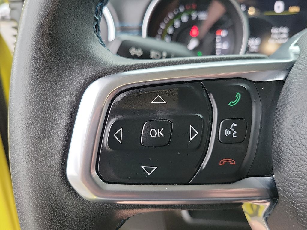 2023 Jeep Wrangler Rubicon 4xe photo 4