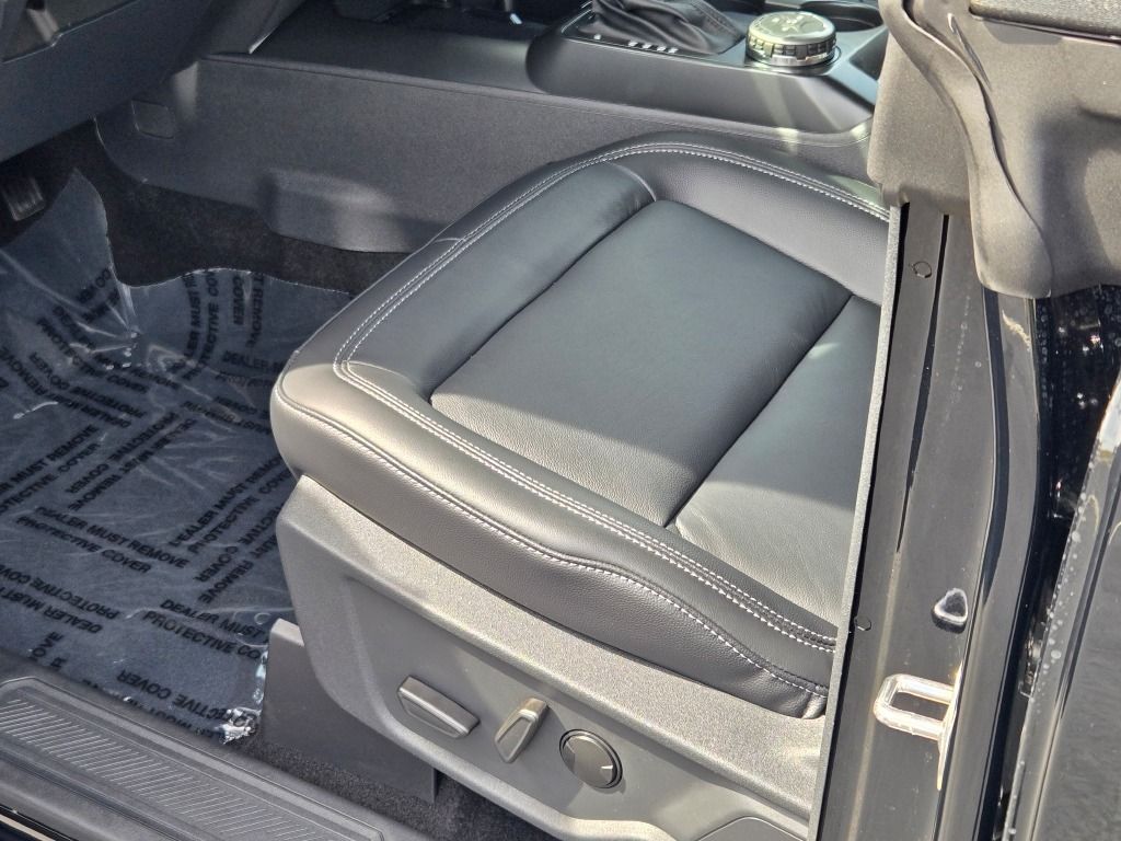 2025 Ford Bronco Outer Banks photo 18