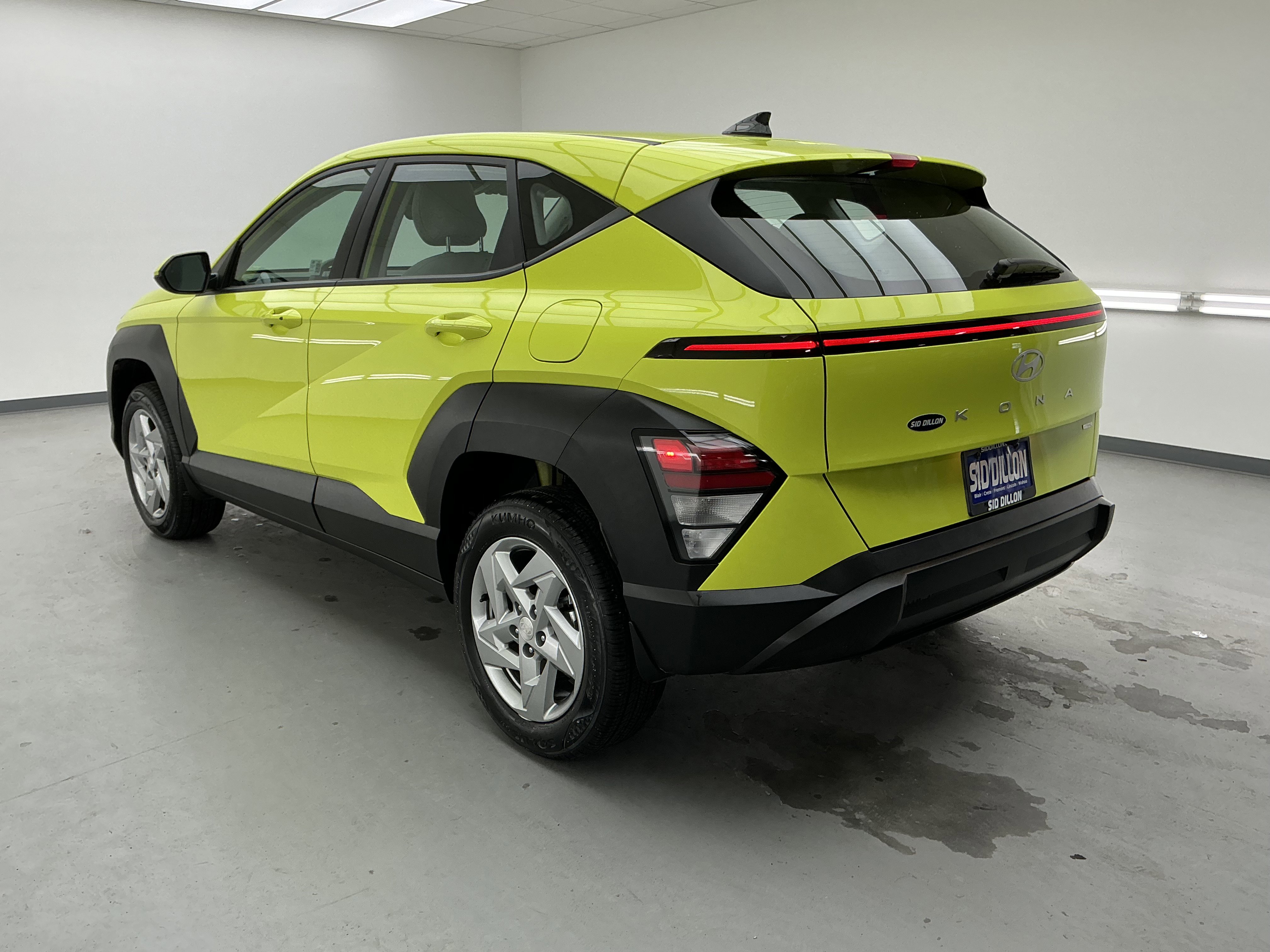 2024 Hyundai Kona SE photo 5