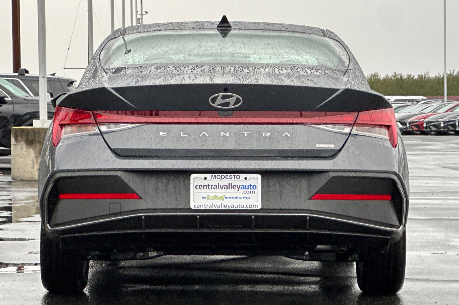 2026 Hyundai Elantra Hybrid Blue photo 3