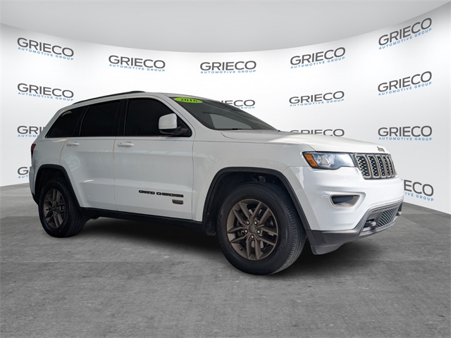 2016 Jeep Grand Cherokee Laredo's photo