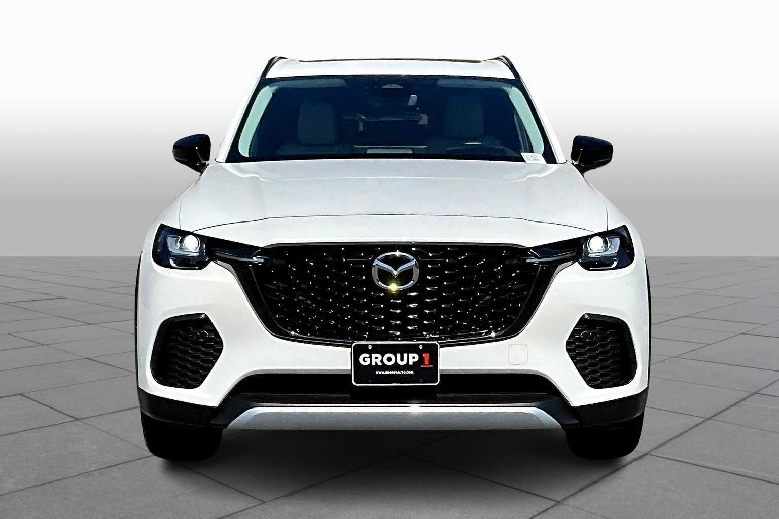 2025 Mazda CX-70 Premium photo 3
