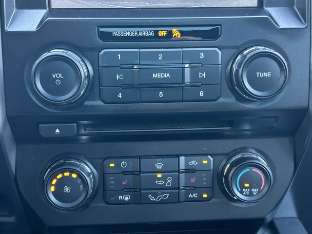 2017 Ford F-150 XLT photo 30