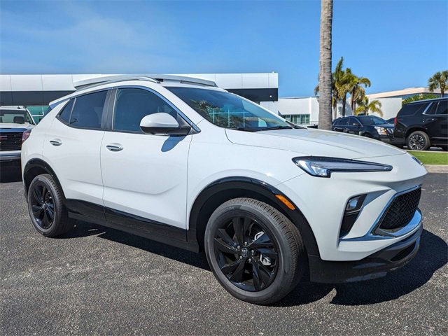 2024 Buick Encore GX Sport Touring photo 2