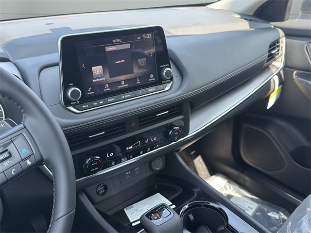 2026 Nissan Rogue SV photo 21