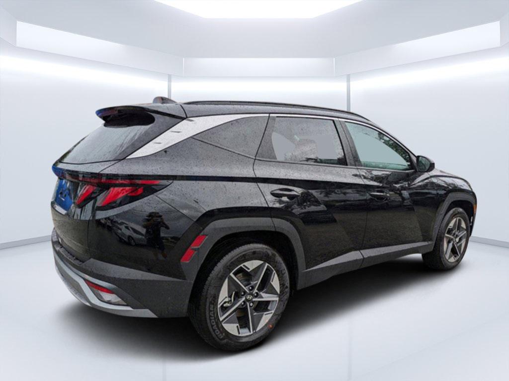 2025 Hyundai Tucson SEL photo 3