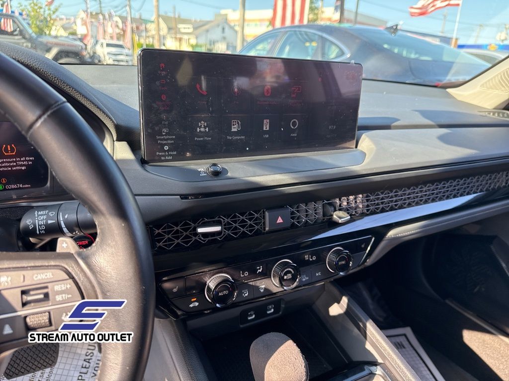 2024 Honda Accord Hybrid EX-L photo 33