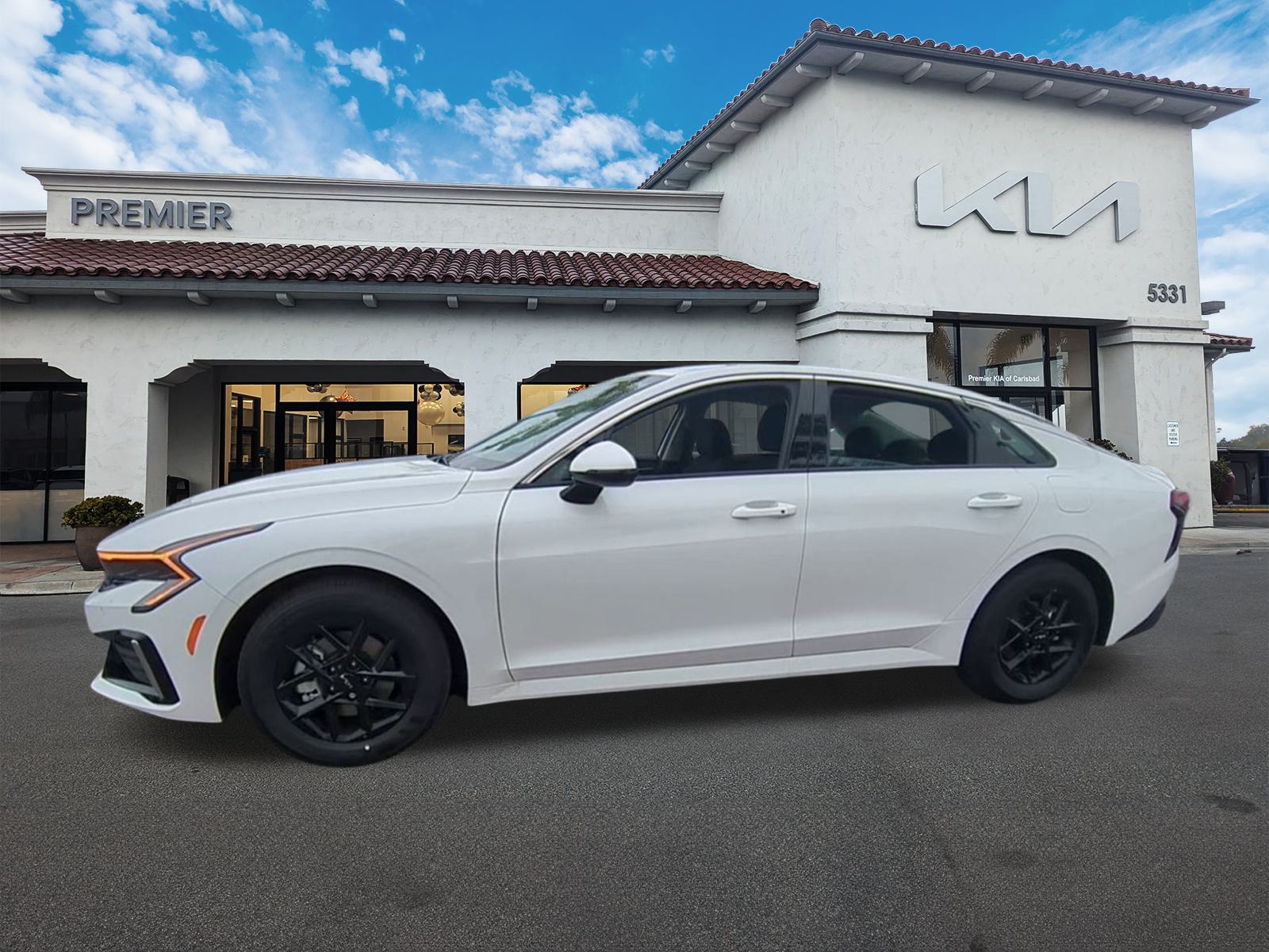 2025 Kia K5 LXS photo 4