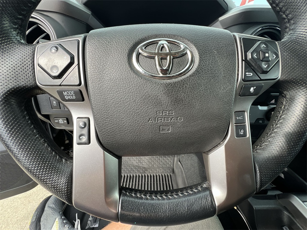 2022 Toyota Tacoma SR5 photo 19