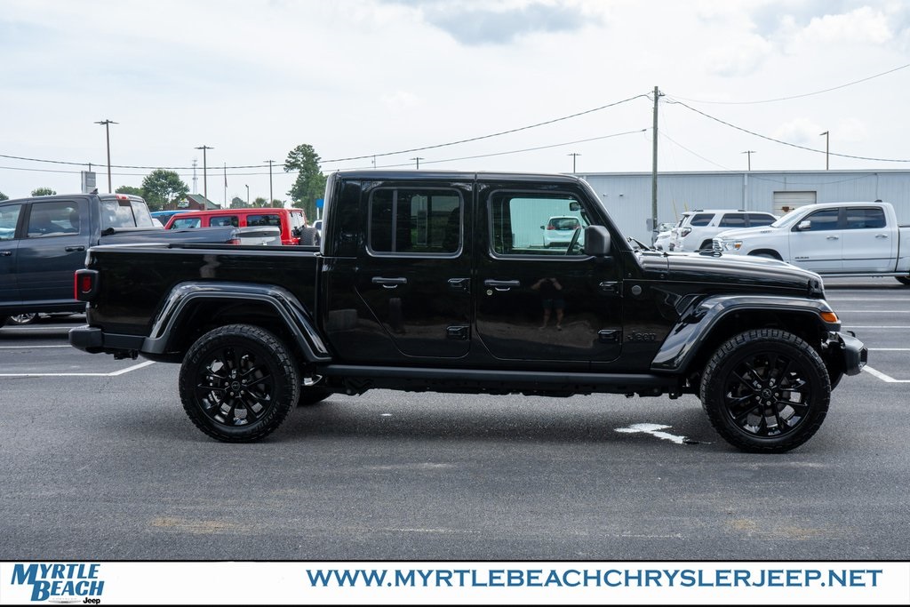 2025 Jeep Gladiator Sport photo 6