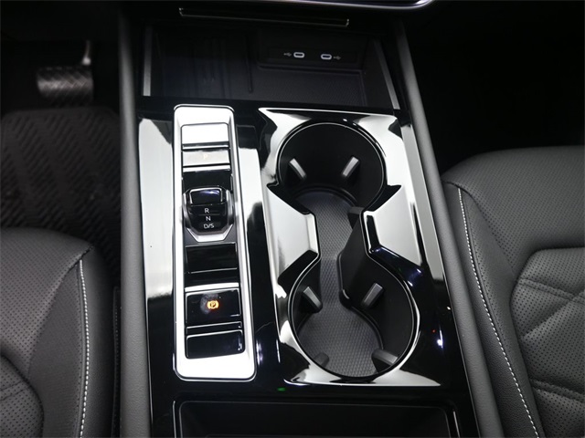 2025 Volkswagen Atlas SE Technology photo 4