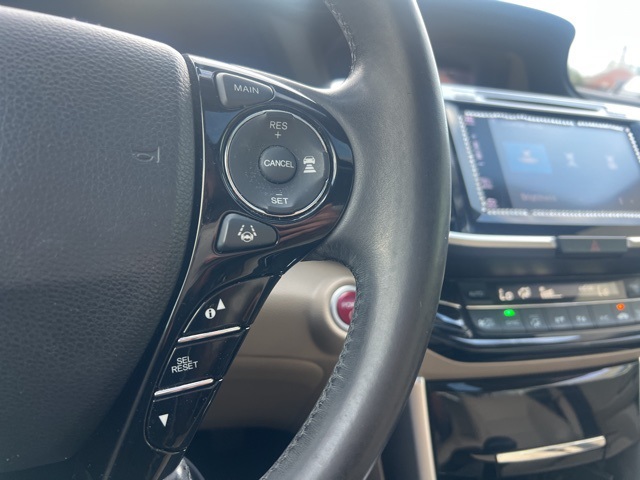2017 Honda Accord Hybrid EX-L photo 20