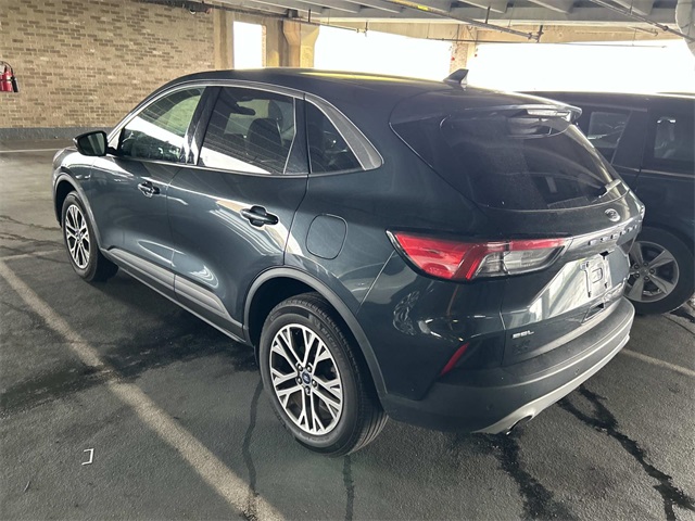 2022 Ford Escape SEL photo 2