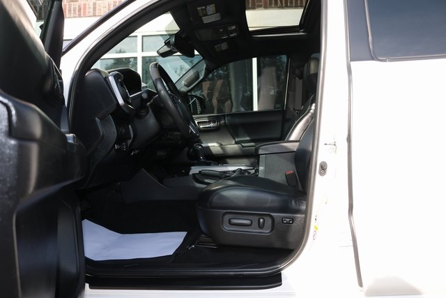 2020 Toyota Tacoma Limited photo 10