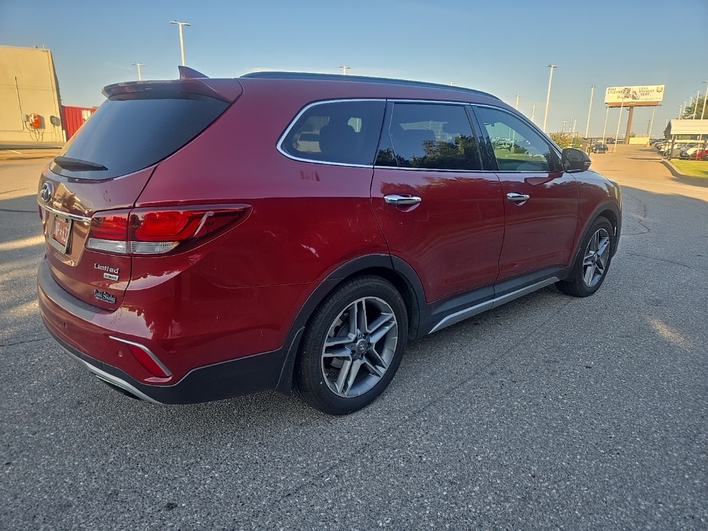 2017 Hyundai Santa Fe Limited Ultimate photo 4