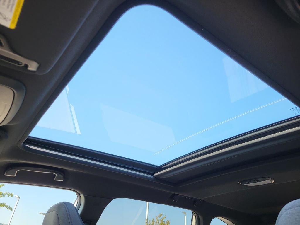 2025 Subaru Forester Premium Base photo 7