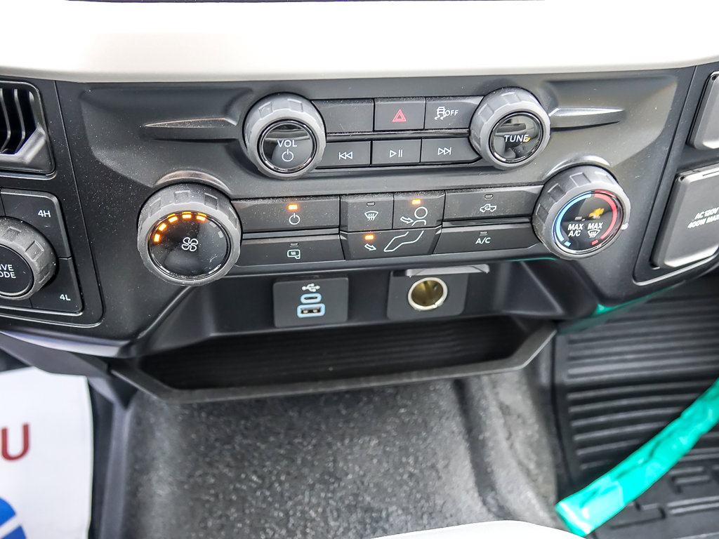 2025 FORD F-350 - Image 17