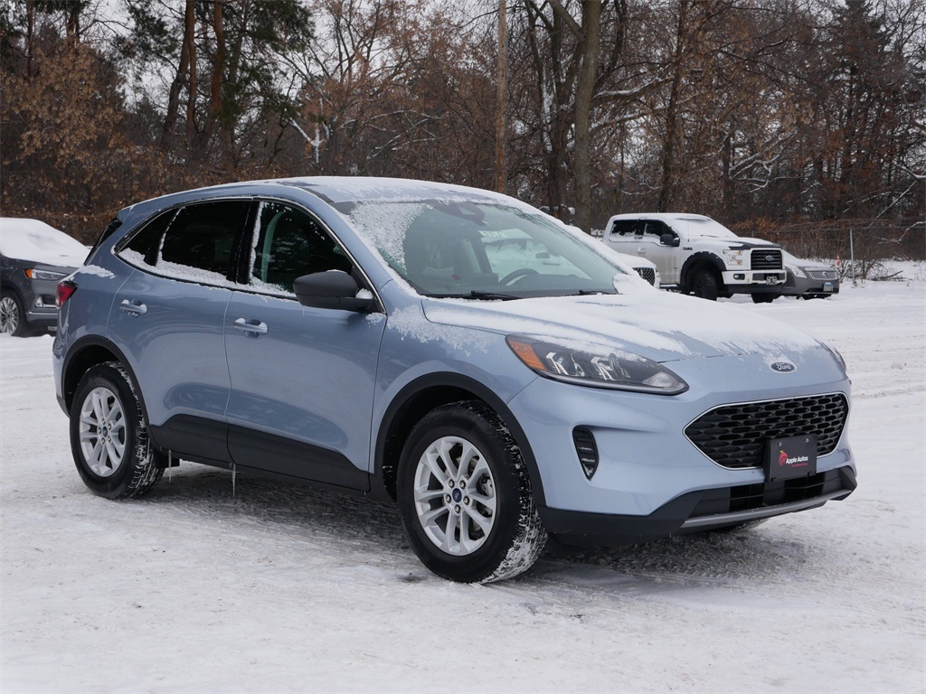 2022 Ford Escape SE's photo