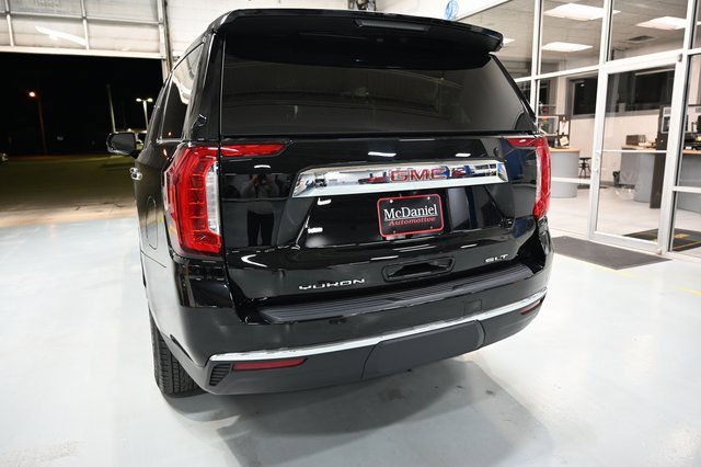 2022 Gmc Yukon SLT photo 3