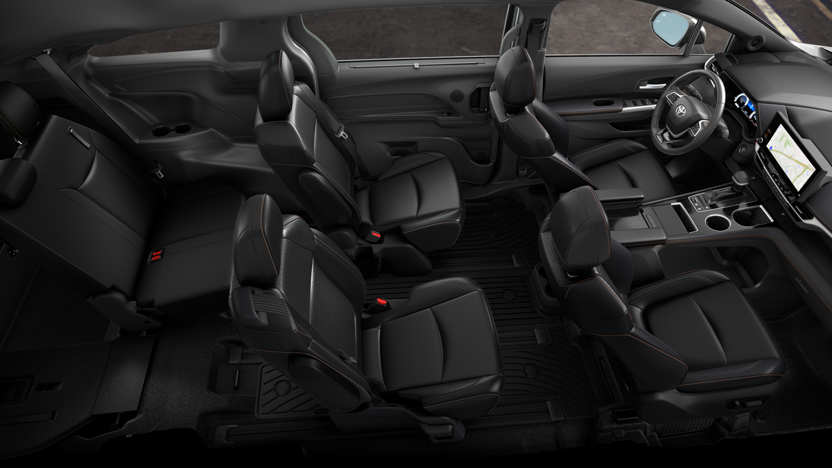 2025 Toyota Sienna Woodland Edition photo 20